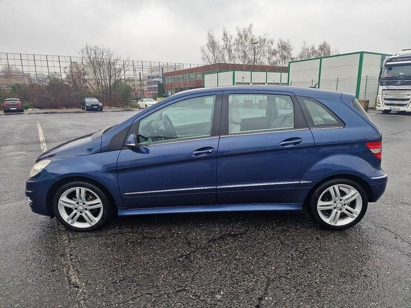 Gebraucht Mercedes B160 95 PS (69 kW) 2010 Blau Van / Kleinbus
