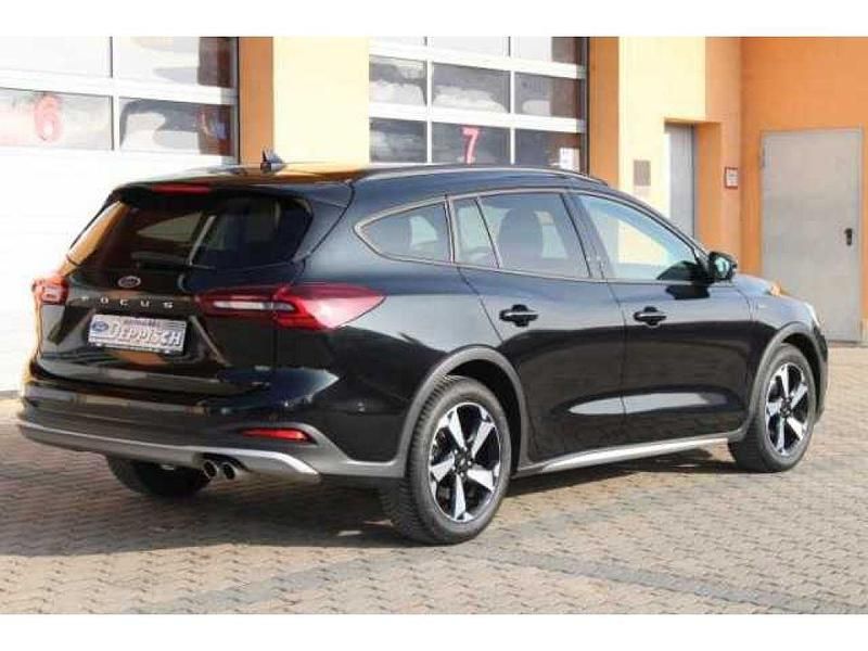 Gebraucht Ford Focus Active 116 PS (85 kW) 2024 Obsidianschwarz metallic Kombi