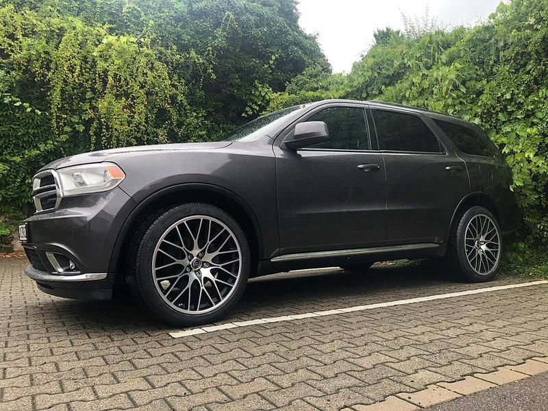 Grau Gebraucht 2015 Dodge Durango SUV | 11.999 € - Bild 1/1