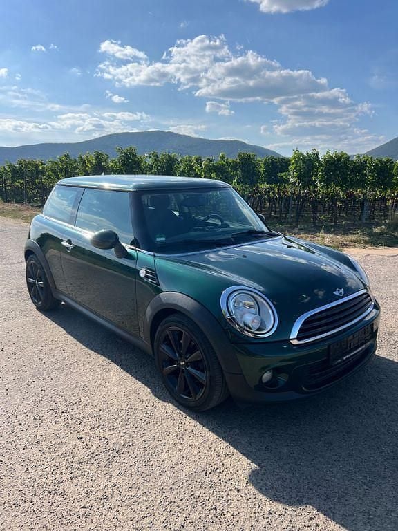 Grün Gebraucht 2011 Mini ONE Kleinwagen | 4.850 € (Fairer Preis) - Bild 1/4