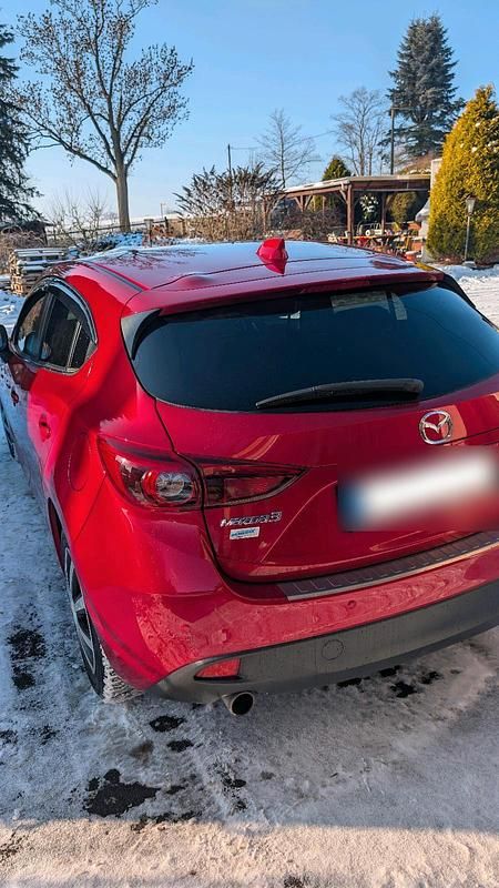 Gebraucht Mazda 3 120 PS (88 kW) 2014 Rot Limousine