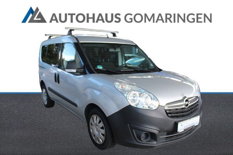 Gebraucht Opel Combo Selection 95 PS (69 kW) 2017 Silber Van / Kleinbus