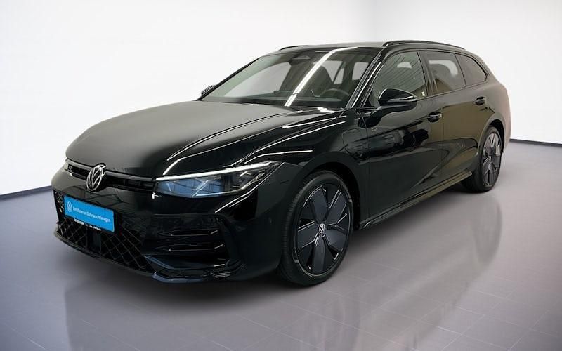 Gebraucht VW Passat R-line 272 PS (200 kW) 2024 Schwarz Kombi