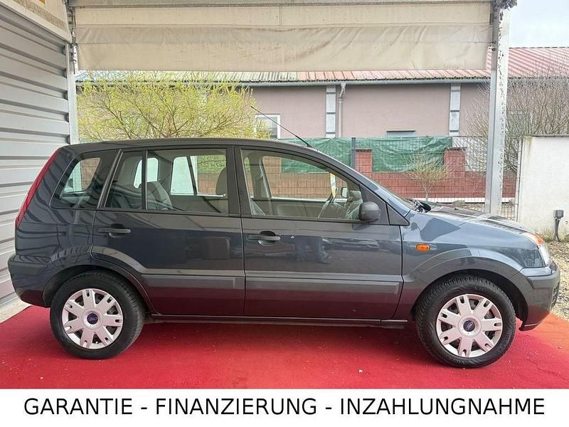 Gebraucht Ford Fusion Style 80 PS (58 kW) 2008 Grau Kleinwagen