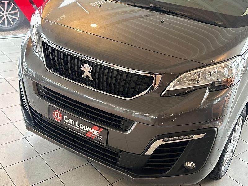 Gebraucht Peugeot Traveller Active 177 PS (130 kW) 2020 Gris platinium Van / Kleinbus