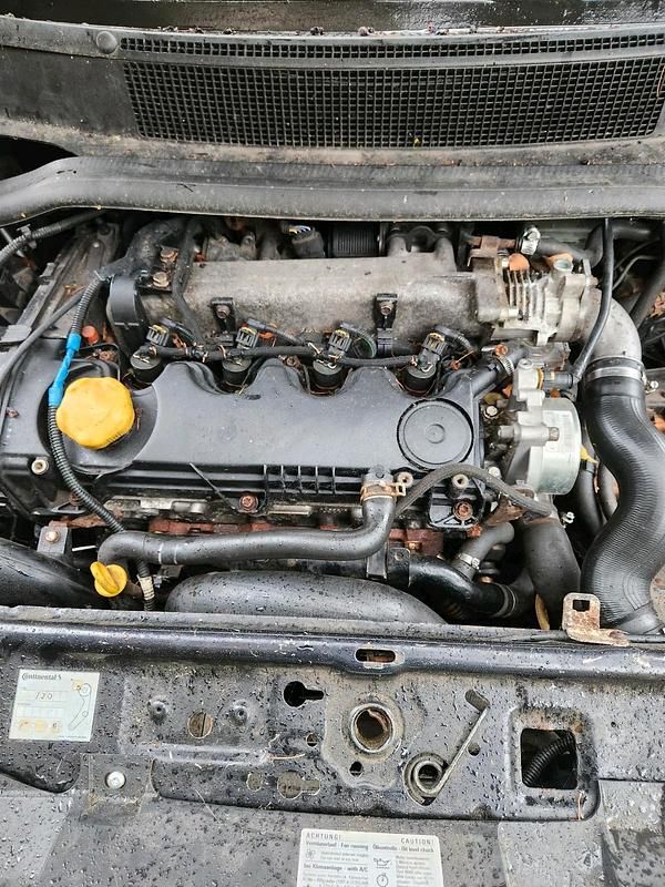 Schwarz Gebraucht 2008 Opel Zafira Van / Kleinbus | 515 € (Fairer Preis) - Bild 1/3