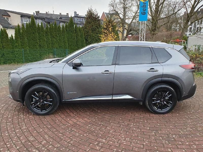 Gebraucht Nissan X-Trail Tekna 213 PS (156 kW) 2022 Grau SUV