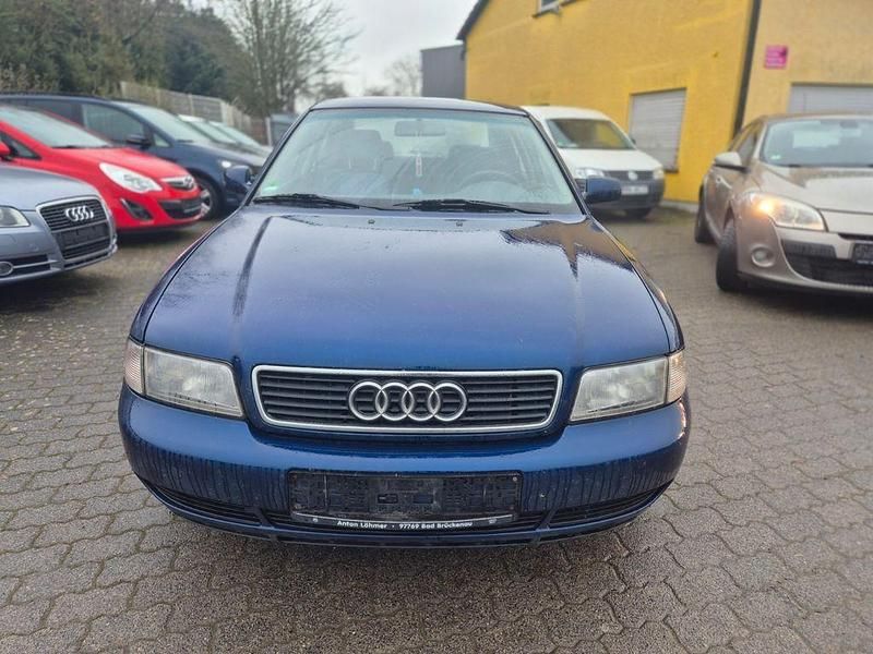 Second-hand Audi A4 125 CP (91 kW) 1998 Albastru Berlinǎ