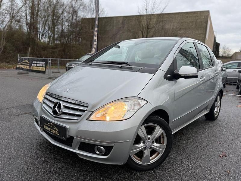 Gebraucht Mercedes A160 95 PS (69 kW) 2010 Silber Limousine