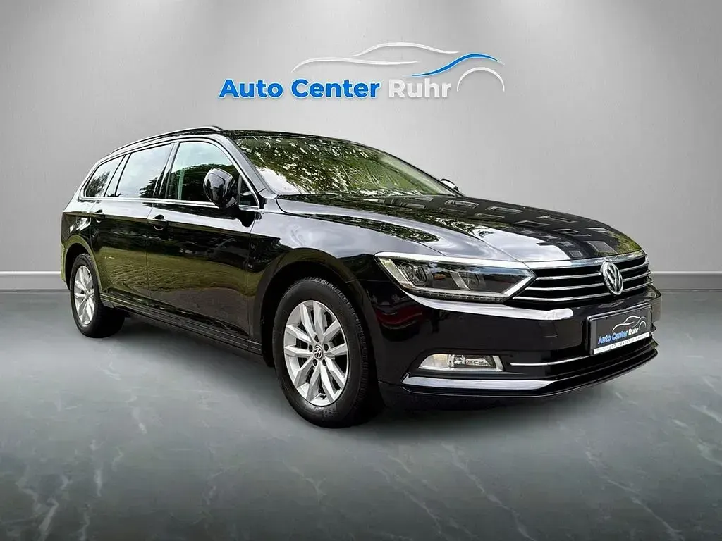 Gebraucht VW Passat Comfortline 150 PS (110 kW) 2018 Schwarz Kombi