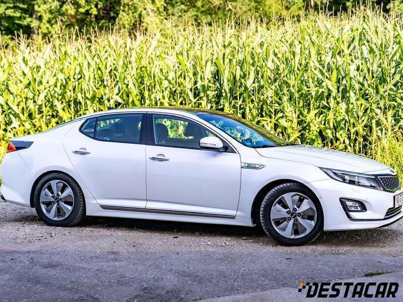 Snow white pearl Gebraucht 2015 Kia Optima Hybrid Spirit Limousine | 13.900 € (Fairer Preis) - Bild 1/4