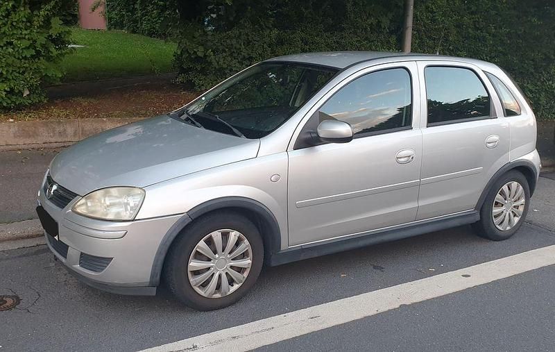 Silber Gebraucht 2005 Opel Corsa Limousine | 600 € (Superpreis) - Bild 1/4