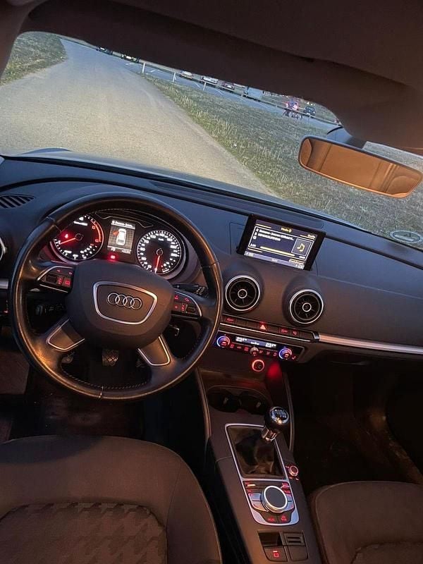 Usata Audi A3 110 CV (80 kW) 2016 Argento Utilitaria