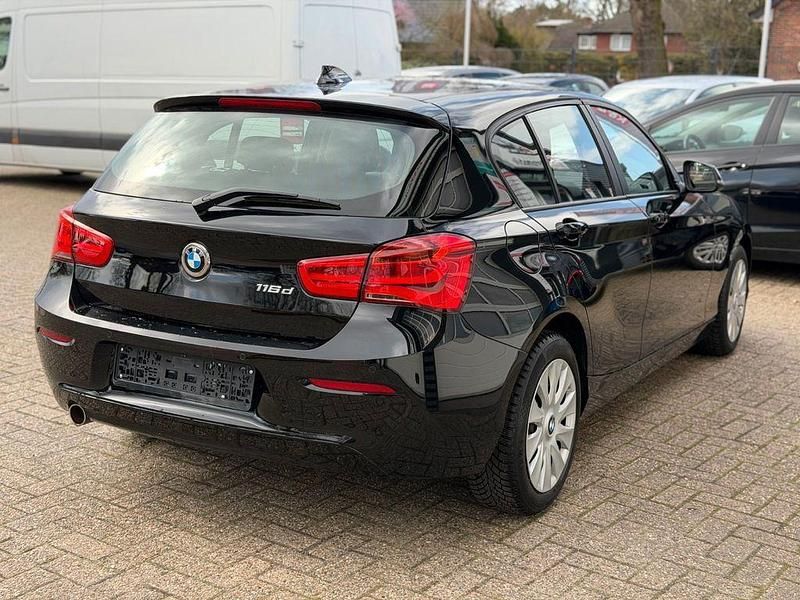 Gebraucht BMW 116 Advantage 116 PS (85 kW) 2015 Schwarz Kleinwagen
