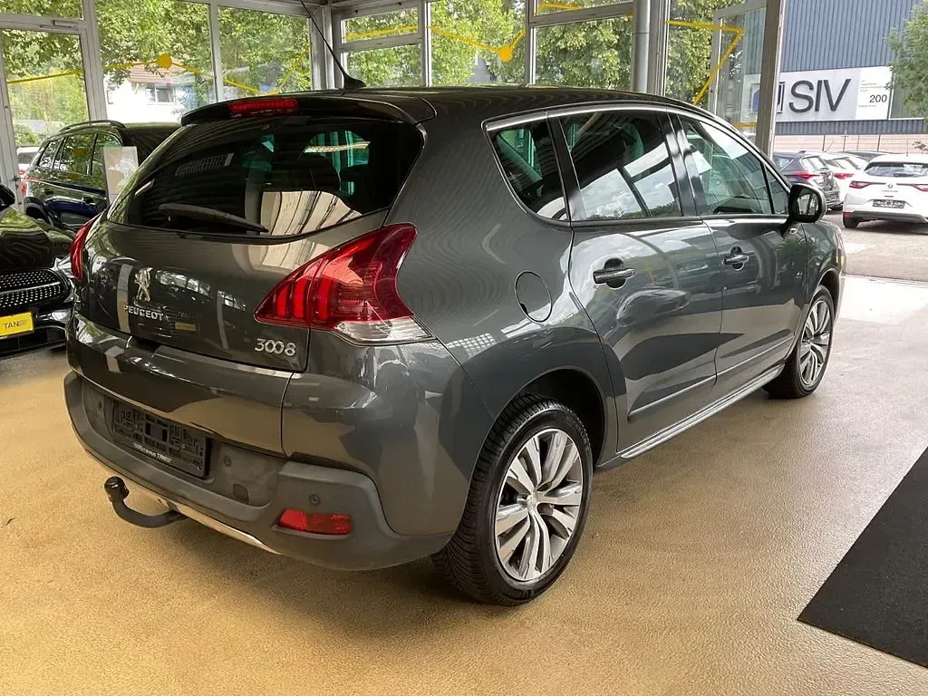 Gebraucht Peugeot 3008 Allure 150 PS (110 kW) 2016 Grau SUV