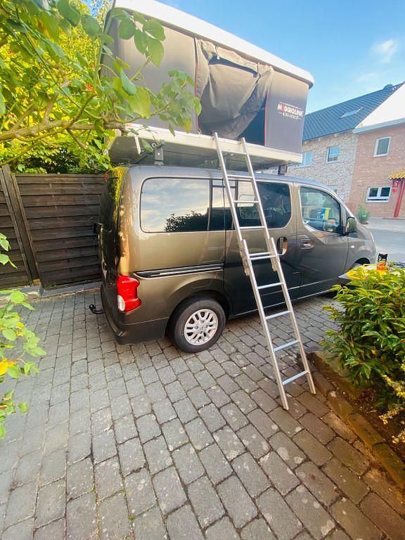 Braun Gebraucht 2015 Nissan NV200 Van | 18.500 € - Bild 1/4