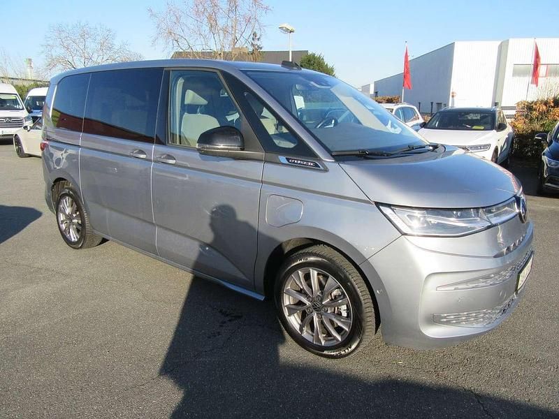 Gebraucht VW Multivan Life 218 PS (160 kW) 2023 Silber Van