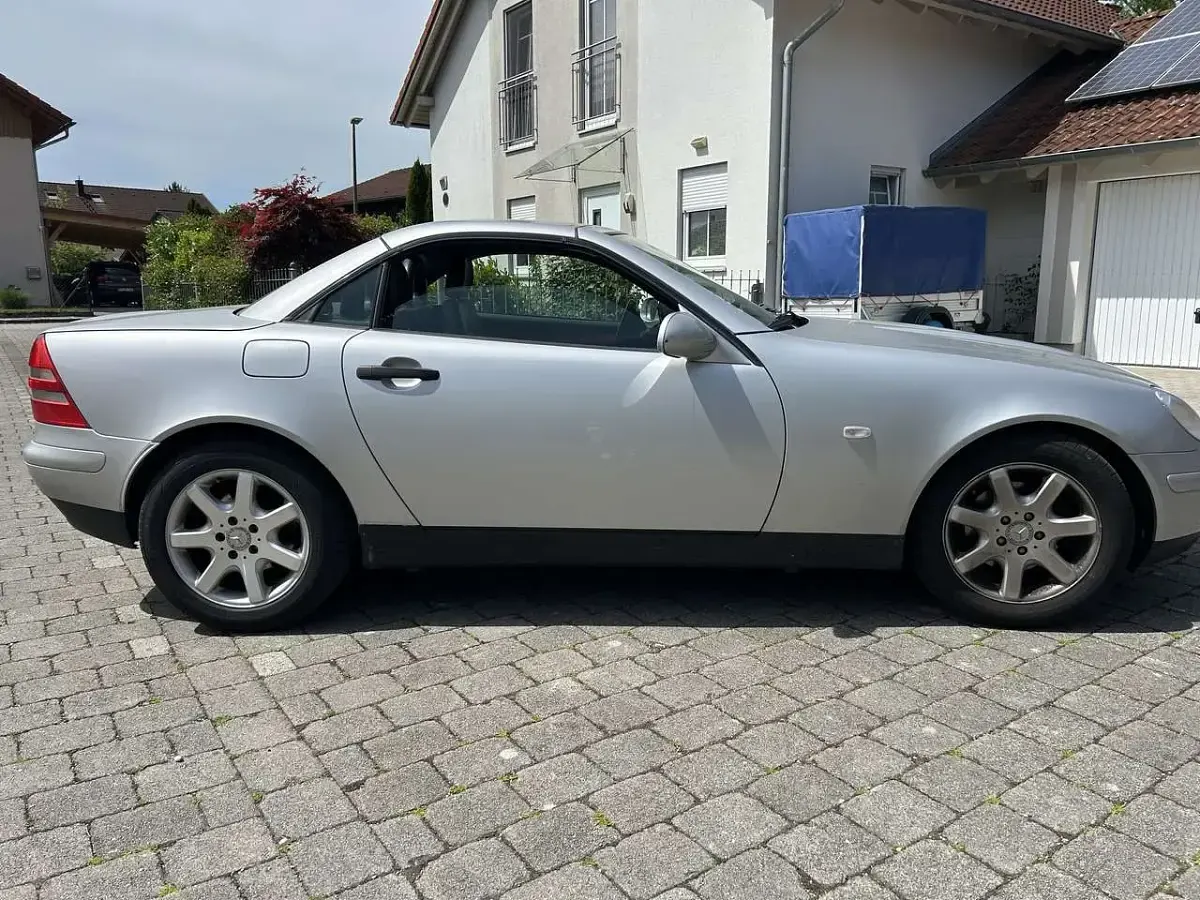 Gebraucht Mercedes SLK200 136 PS (100 kW) 1998 Silber Cabrio