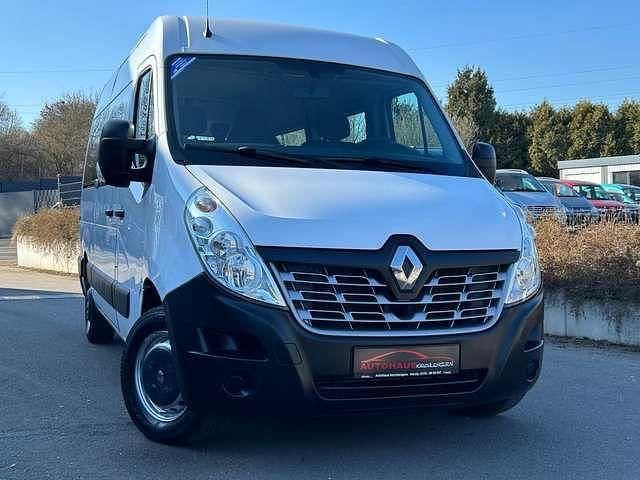Second-hand Renault Master 110 CP (80 kW) 2018 Alb Monovolum