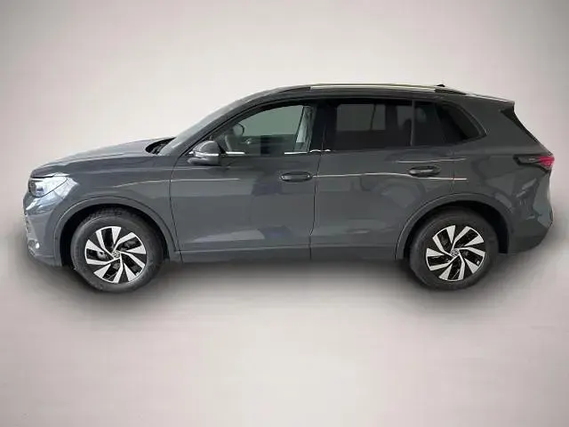 Neu VW Tiguan IQ Drive 150 PS (110 kW) 2025 Manufacturer SUV