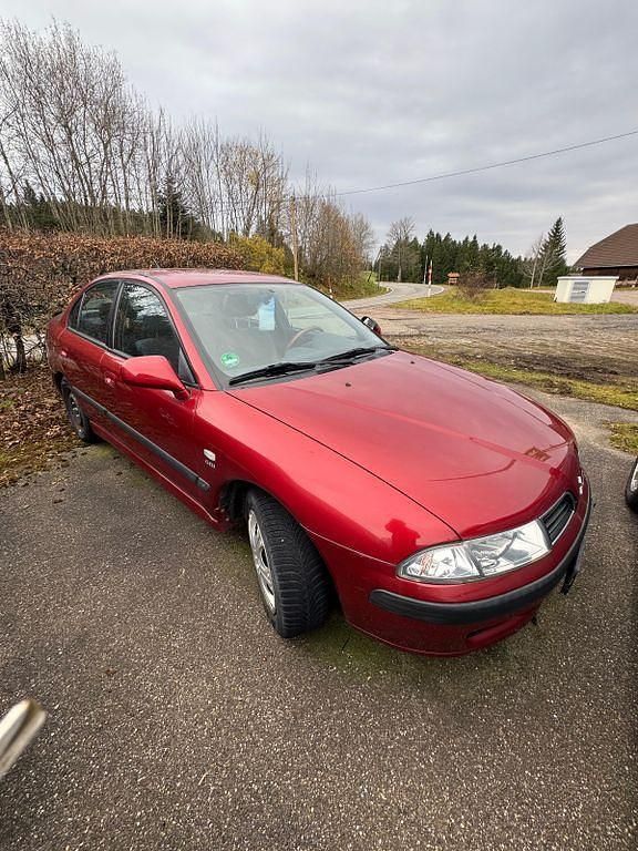 Rot Gebraucht 2000 Mitsubishi Carisma Limousine | 999 € (Fairer Preis) - Bild 1/4