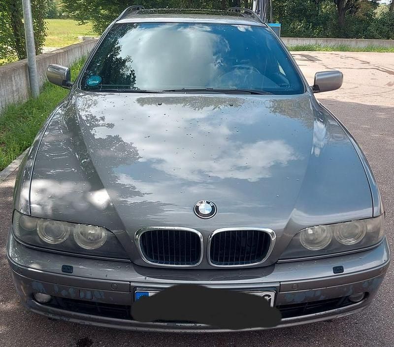 Silber Gebraucht 2003 BMW 530 Sport Line Kombi | 1.850 € (Superpreis) - Bild 1/4