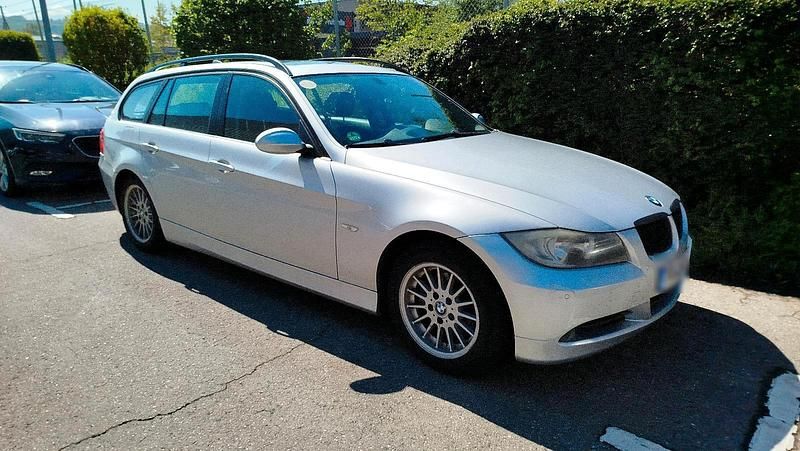 Gebraucht BMW 320 150 PS (110 kW) 2006 Silber Kombi