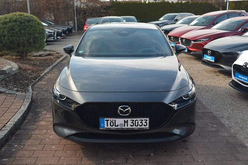 Gebraucht Mazda 3 Nagisa 140 PS (102 kW) 2025 Grau Limousine