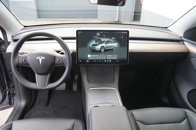 Gebraucht Tesla Model Y Long Range AWD 378 kW (514 PS) 2023 Quicksilver SUV