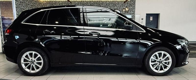 Gebraucht Mercedes B250e 218 PS (160 kW) 2022 Schwarz Van / Kleinbus