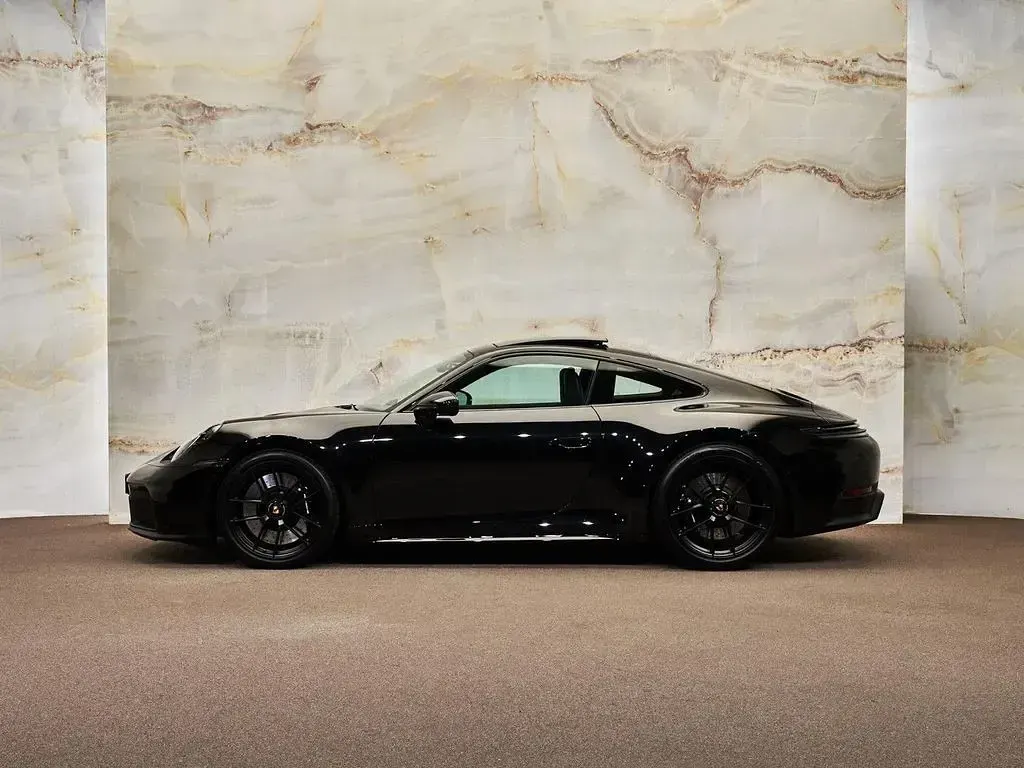 Gebraucht Porsche 992 541 PS (397 kW) 2026 Schwarz