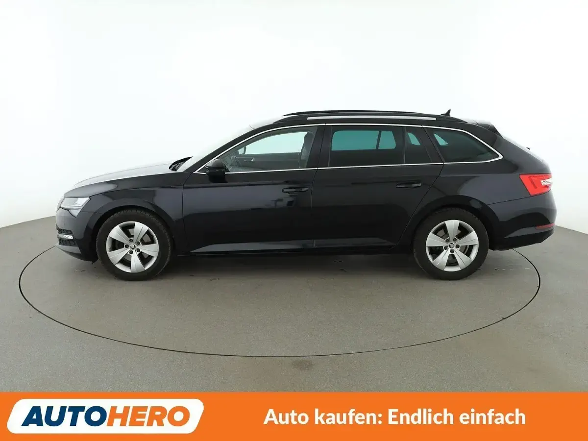 Gebraucht Skoda Superb Ambition 150 PS (110 kW) 2020 Schwarz Kombi