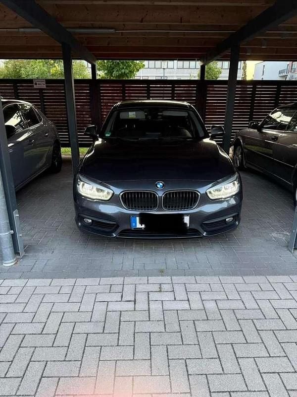 Schwarz Gebraucht 2017 BMW 118 Advantage Kleinwagen | 10.500 € (Superpreis) - Bild 1/4