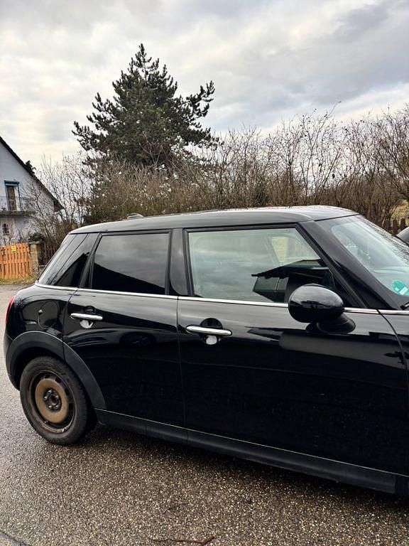 Gebraucht Mini ONE 102 PS (75 kW) 2019 Schwarz Kleinwagen