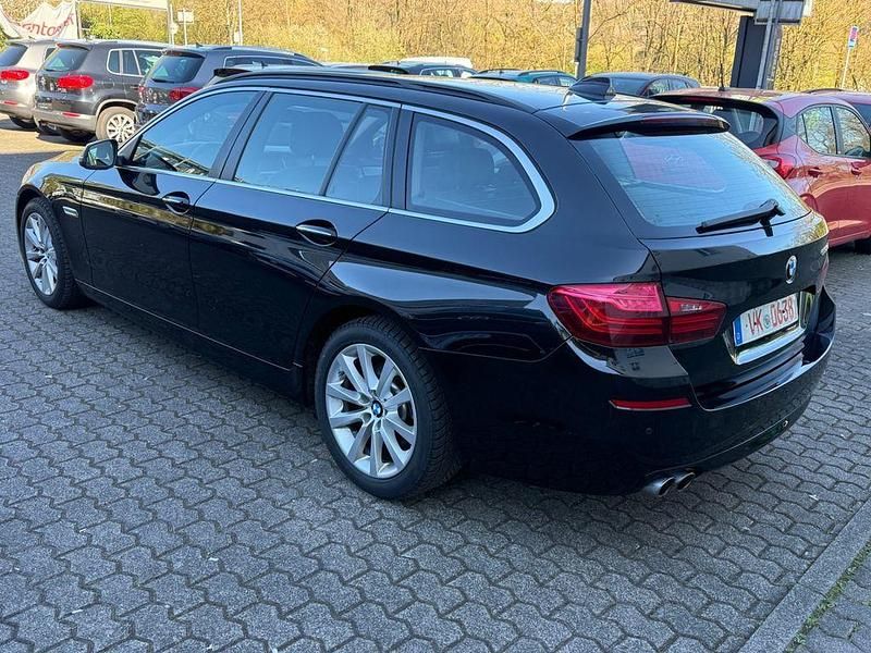 Gebraucht BMW 520 190 PS (139 kW) 2015 Schwarz Kombi