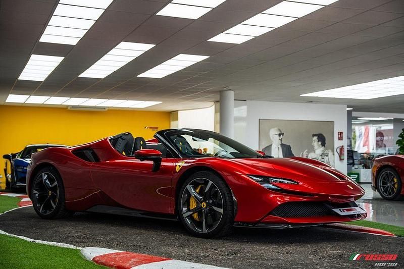 Gebraucht Ferrari SF90 999 PS (734 kW) 2024 Rot Cabrio