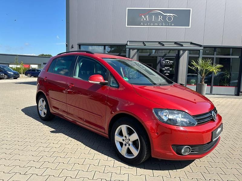 Rot Gebraucht 2010 VW Golf Plus Cross Comfortline Van / Kleinbus | 3.750 € (Superpreis) - Bild 1/4