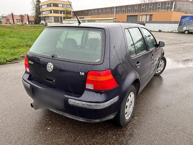 Gebraucht VW Golf IV 101 PS (74 kW) 2004 Blau Limousine