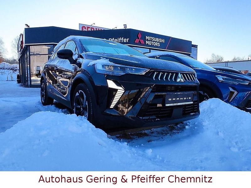 Neu Mitsubishi Grandis Diamant Edition 141 PS (103 kW) 2026 Schwarz SUV