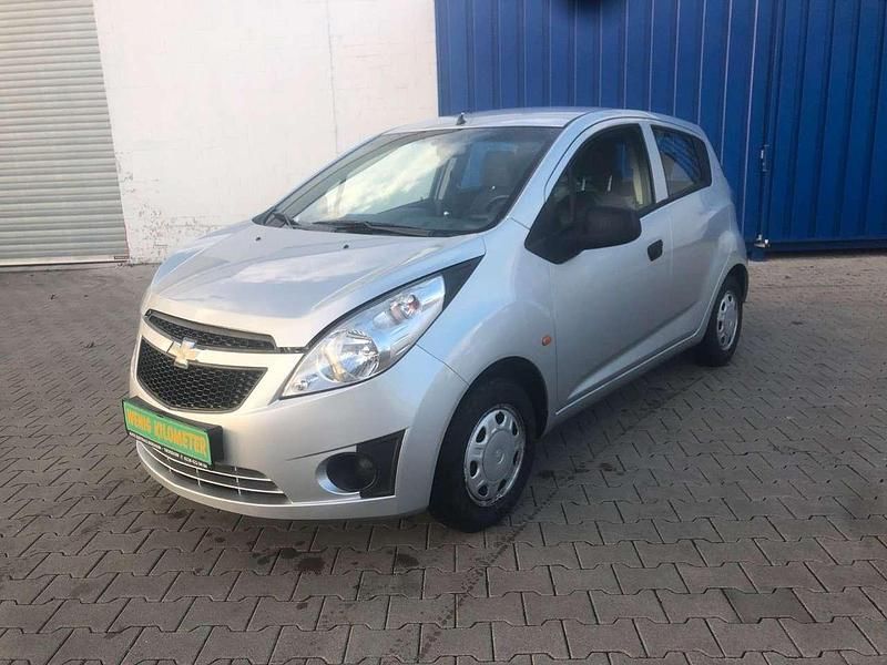 Gebraucht Chevrolet Spark 68 PS (50 kW) 2011 Silber Kleinwagen