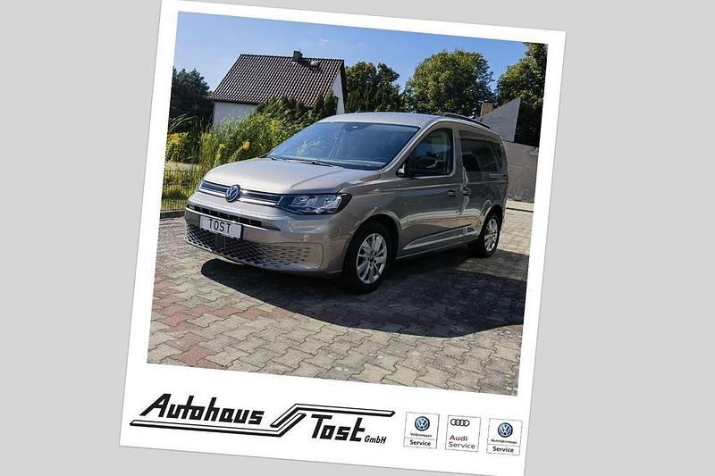 Beige Gebraucht 2020 VW Caddy Life Van / Kleinbus | 23.490 € (Teuer) - Bild 1/4