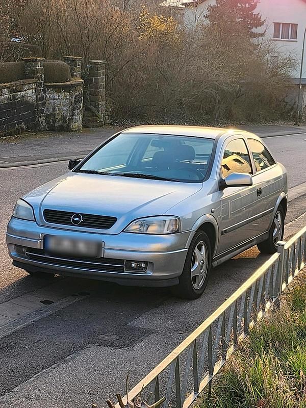 Gebraucht Opel Astra 115 PS (84 kW) 1998 Limousine
