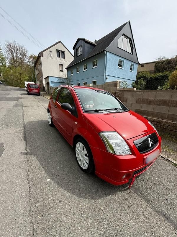 Gebraucht Citroën C2 VTR Sport 73 PS (53 kW) 2010 Rot Kleinwagen