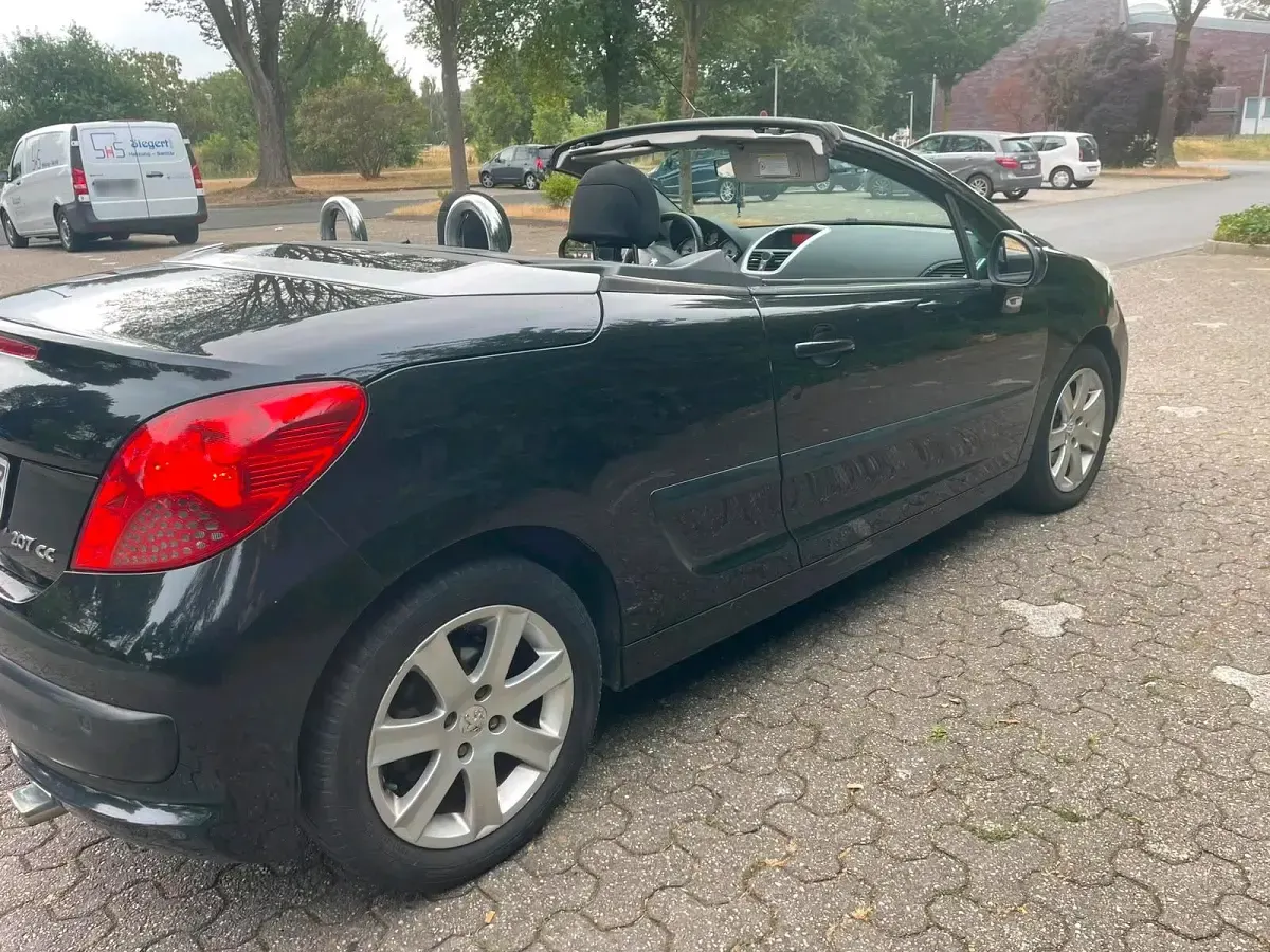 Gebraucht Peugeot 207 120 PS (88 kW) 2008 Schwarz Cabrio