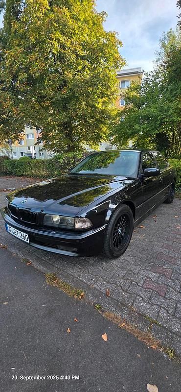Schwarz Gebraucht 1997 BMW 740 Limousine | 14.500 € (Fairer Preis) - Bild 1/4