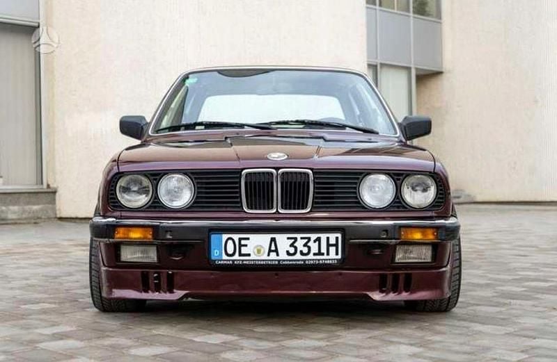 Second-hand BMW 323 150 CP (110 kW) 1983 Roșu