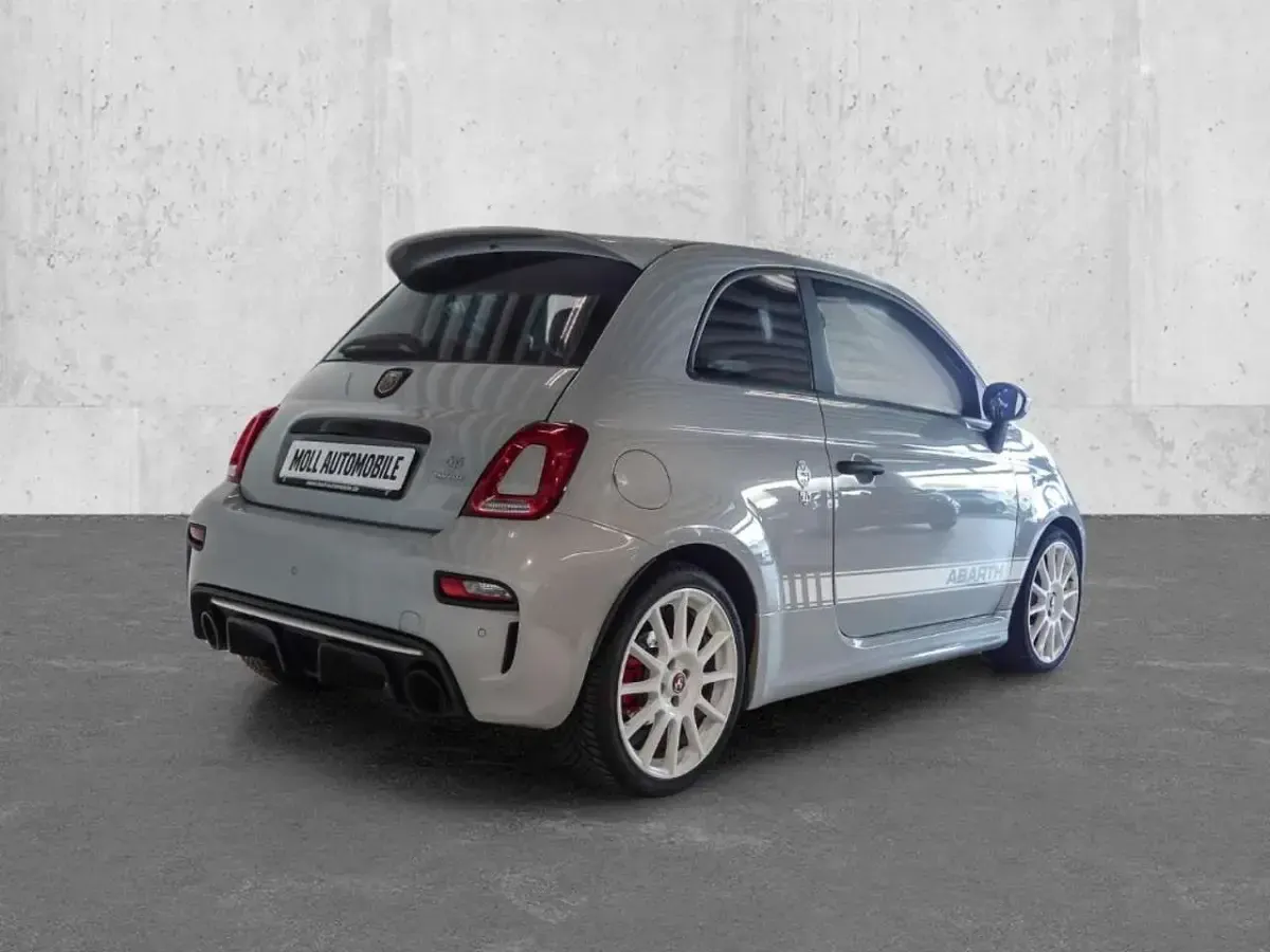 Gebraucht Abarth 595 Esseesse 179 PS (131 kW) 2019 Colore esterno (campovolo grau Limousine