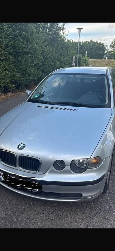 Silber Gebraucht 2002 BMW 316 Compact Kleinwagen | 1.000 € (Superpreis) - Bild 1/4