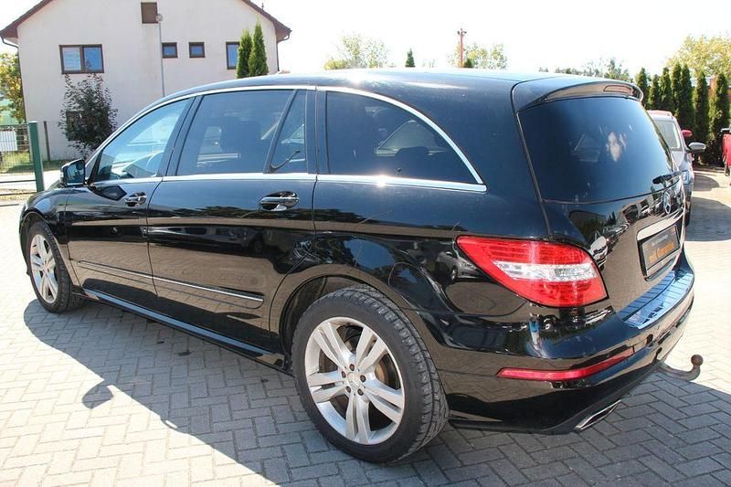 Gebraucht Mercedes R350 265 PS (194 kW) 2012 Schwarz Van / Kleinbus
