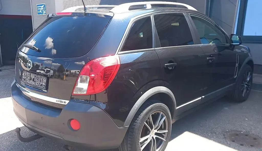 Gebraucht Opel Antara 163 PS (119 kW) 2013 Schwarz SUV